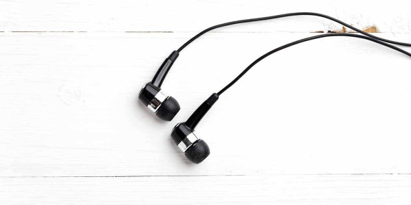 Tipi di Auricolari: chi vince tra Earbuds e In-Ear? - HiFi Prestige